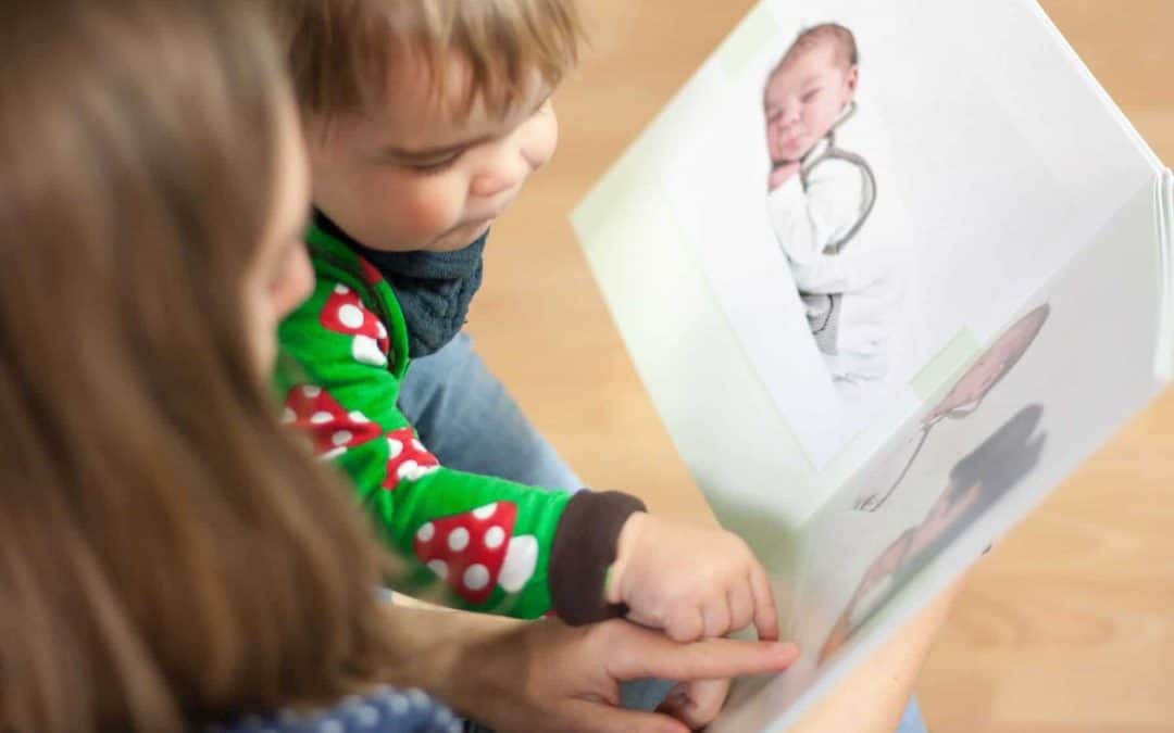 Wie bereite ich das Geschwisterkind auf das Baby vor?